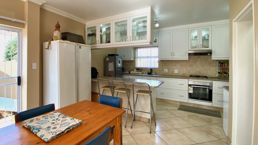 3 Bedroom Property for Sale in Velddrif Western Cape